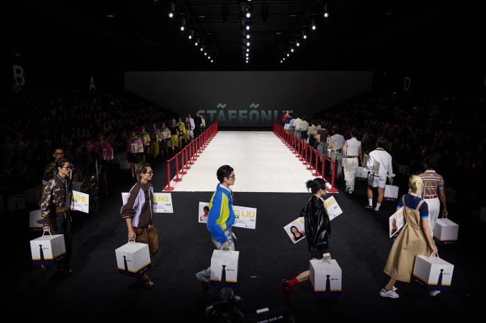 1791770837530144.jpg STAFFONLY 27SS SHOW-嘉成3.jpg